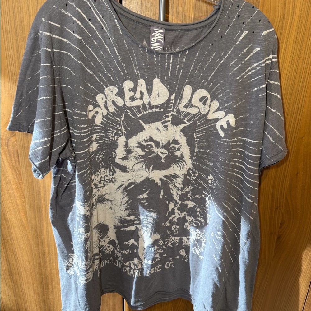 Magnolia Pearl Charcoal Graphic Tee - Picture 8 of 13